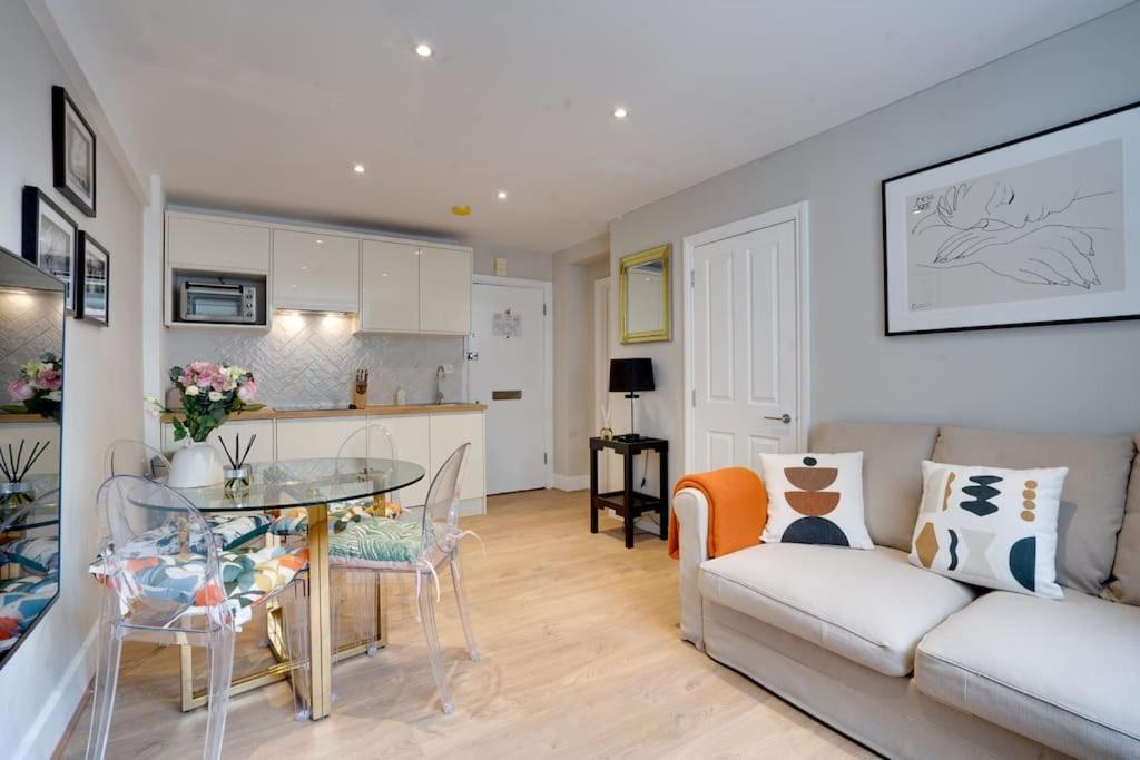 Glamorous Art Deco Flat In Chelsea Londra Dış mekan fotoğraf